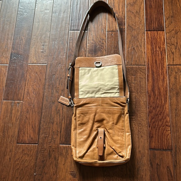 Coach cross body bag, unisex. - Picture 2 of 16